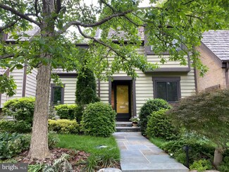 1534 Scandia Cir, Reston, VA 20190