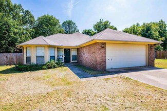 2807 Westport Cir, Conway, AR 72034