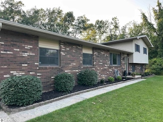 3577 Kaiser Rd, Pinconning, MI 48650