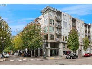 1125 NW 9th Ave Unit 421, Portland, OR 97209