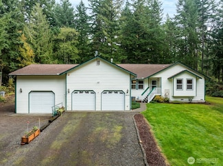 8010 Chagnon Place NW, Silverdale, WA 98383