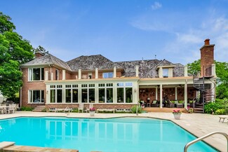 5889 Partridge Ln, Long Grove, IL 60047