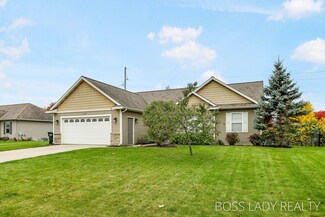 909 Sunrise Ln NW, Grand Rapids, MI 49534