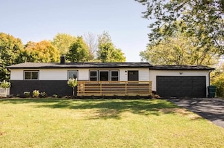 2923 Rolling Dr, Richmond, IN 47374