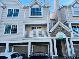41 Prestwick Way, Edison, NJ 08820