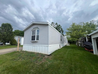 13 Birch Row Dr, Delaware, OH 43015