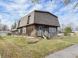 508 N 9th St, Olivia, MN 56277
