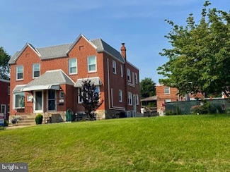821 Glenn St, Philadelphia, PA 19115