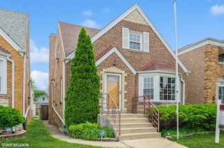 2925 N Nagle Ave, Chicago, IL 60634