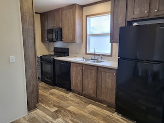 84 Elm Unit 84, Highland, MI 48357