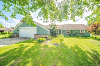 909 S Devonshire Rd, Yorktown, IN 47396