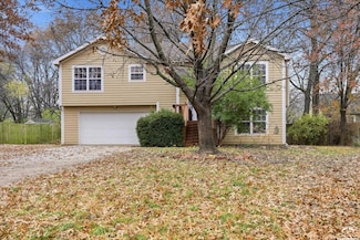 1103 E 18th St, Lawrence, KS 66044