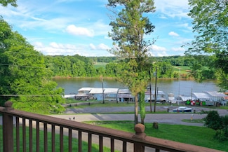 1176 Seven Mile Ferry Rd N, Clarksville, TN 37040