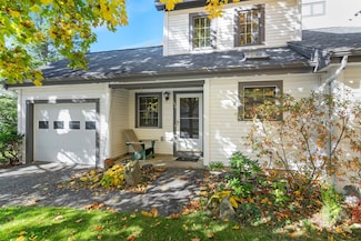 154 Hayes Ave, South Burlington, VT 05403