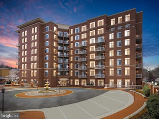 4490 Market Commons Dr Unit 103, Fairfax, VA 22033
