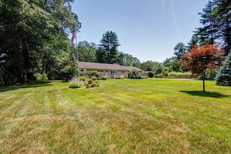 12 Pinewood Rd, Hampden, MA 01036