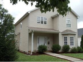 304 W Poplar St, Johnson City, TN 37604