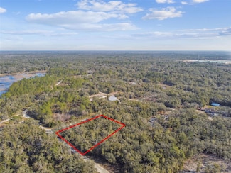 6420 Ruby Ave, Ridge Manor, FL 33523