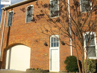 916 W 3rd St, Washington, NC 27889