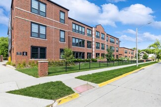 415 Stanton Ave Unit 102, Ames, IA 50014