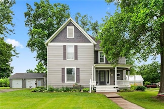 106 Washington St, Sweet Springs, MO 65351
