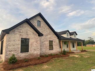 31 Twin Oaks Ln, Mangham, LA 71259