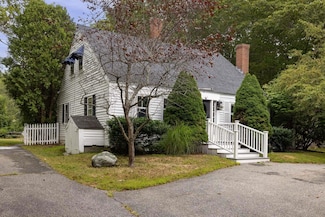 301 Locke Rd, Rye, NH 03870