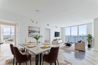 335 S Biscayne Blvd Unit 1012, Miami, FL 33131