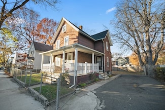 78 Lowell St, Springfield, MA 01107