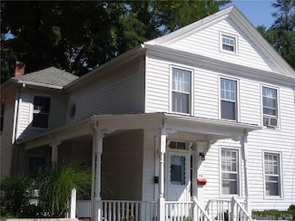 48 Otis St, Norwich, CT 06360