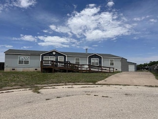 300 Hill St, Colorado City, TX 79512