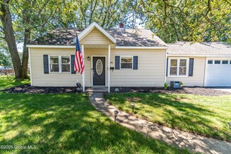 1105 Outer Dr, Schenectady, NY 12303