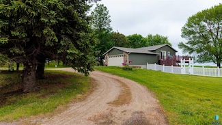 26481 487th Ave, Valley Springs, SD 57068