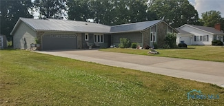 121 Scott Dr, Bryan, OH 43506