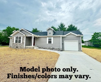 303 Hollywood Dr, Corbin, KY 40701