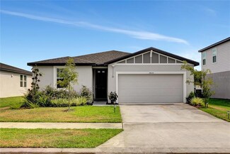 38626 Finn Clover Ln, Zephyrhills, FL 33540