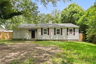 105 Village Cir W, Mobile, AL 36608