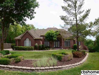 17108 R Cir, Omaha, NE 68135