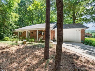 144 Burge Mountain Rd, Hendersonville, NC 28792