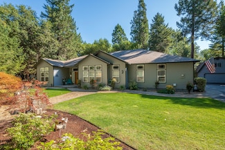 341 Sugar Pine Dr, Merlin, OR 97532