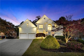 3713 Lake Edge Dr, Suwanee, GA 30024