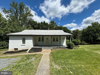 808 Chestnut Hill Rd, Harpers Ferry, WV 25425