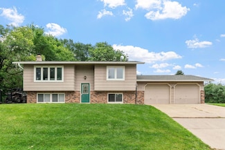 540 4th St E, Wanamingo, MN 55983