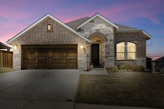 10200 Claire Creek Rd, Fort Worth, TX 76126