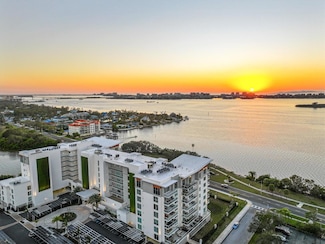 1020 Sunset Point Rd Unit 712, Clearwater, FL 33755