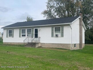 2 Joan Dr, Tunkhannock, PA 18657