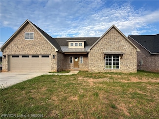 504 Waggoner Ln, Barling, AR 72923