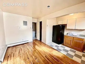 223 9th St Unit 1F, Brooklyn, NY 11215