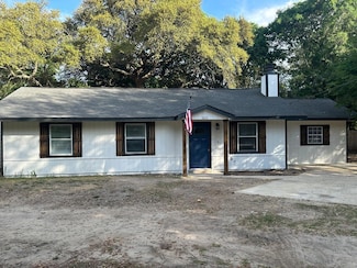 7653 E Bay Blvd, Navarre, FL 32566