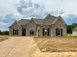 1859 Benton Dr, Hernando, MS 38651